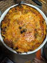 Pizza dorée à peine sortie du four